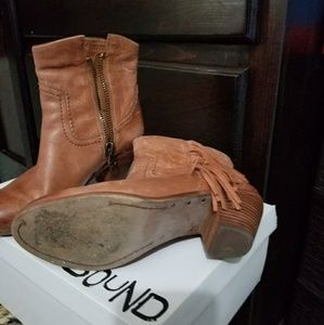 Sam Edelman booties with tassels size 8